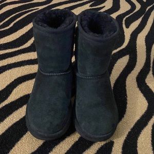 UGG Australia Black Classic Suede Short Boots Kids Size 11
